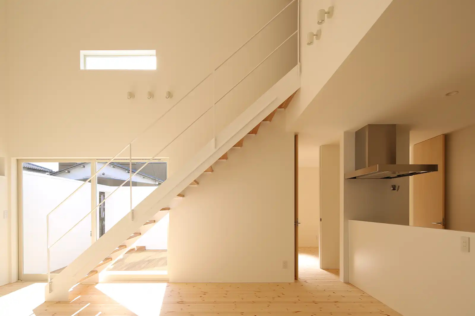 窓から取り込む光